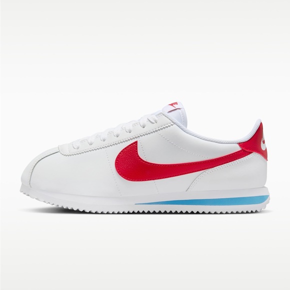 Nike Shoes - Nike Cortez Leather